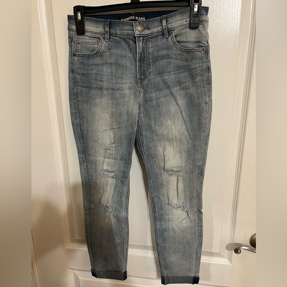 Express Ankle Legging High Rise stretchy.. NWOT.. Sz. 8 Short.. never been worn.